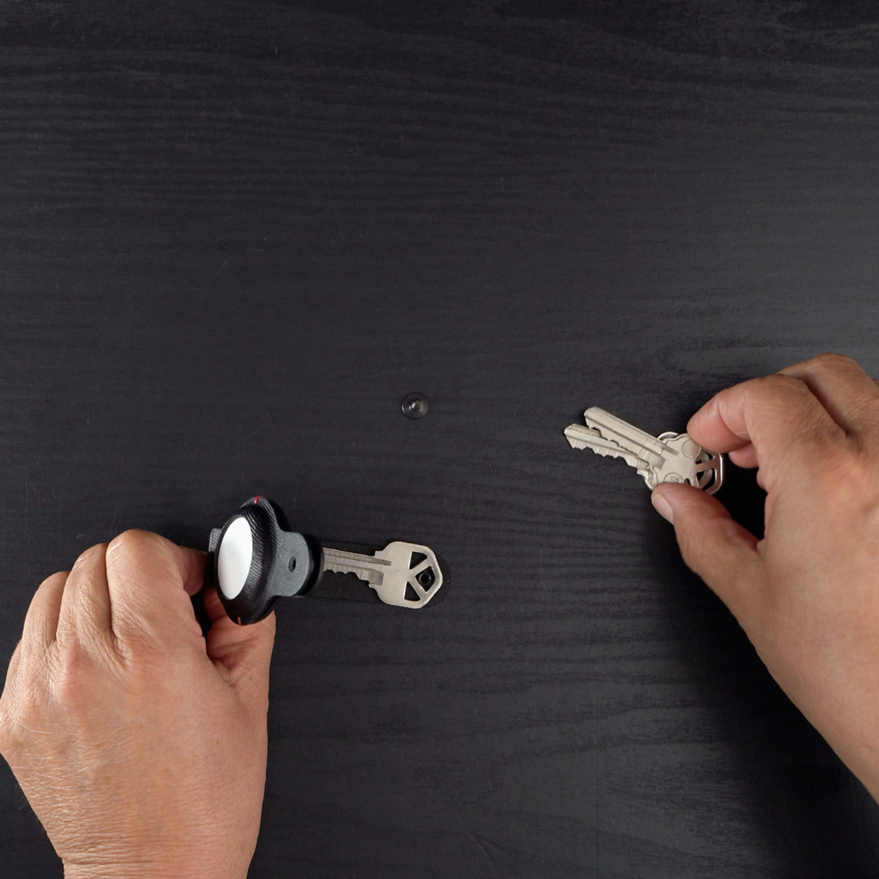 KeySmart Air Vegan Leather