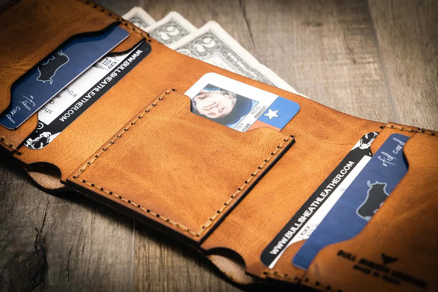 Bull Sheath Leather Western Trifold Wallet - Saddle Tan