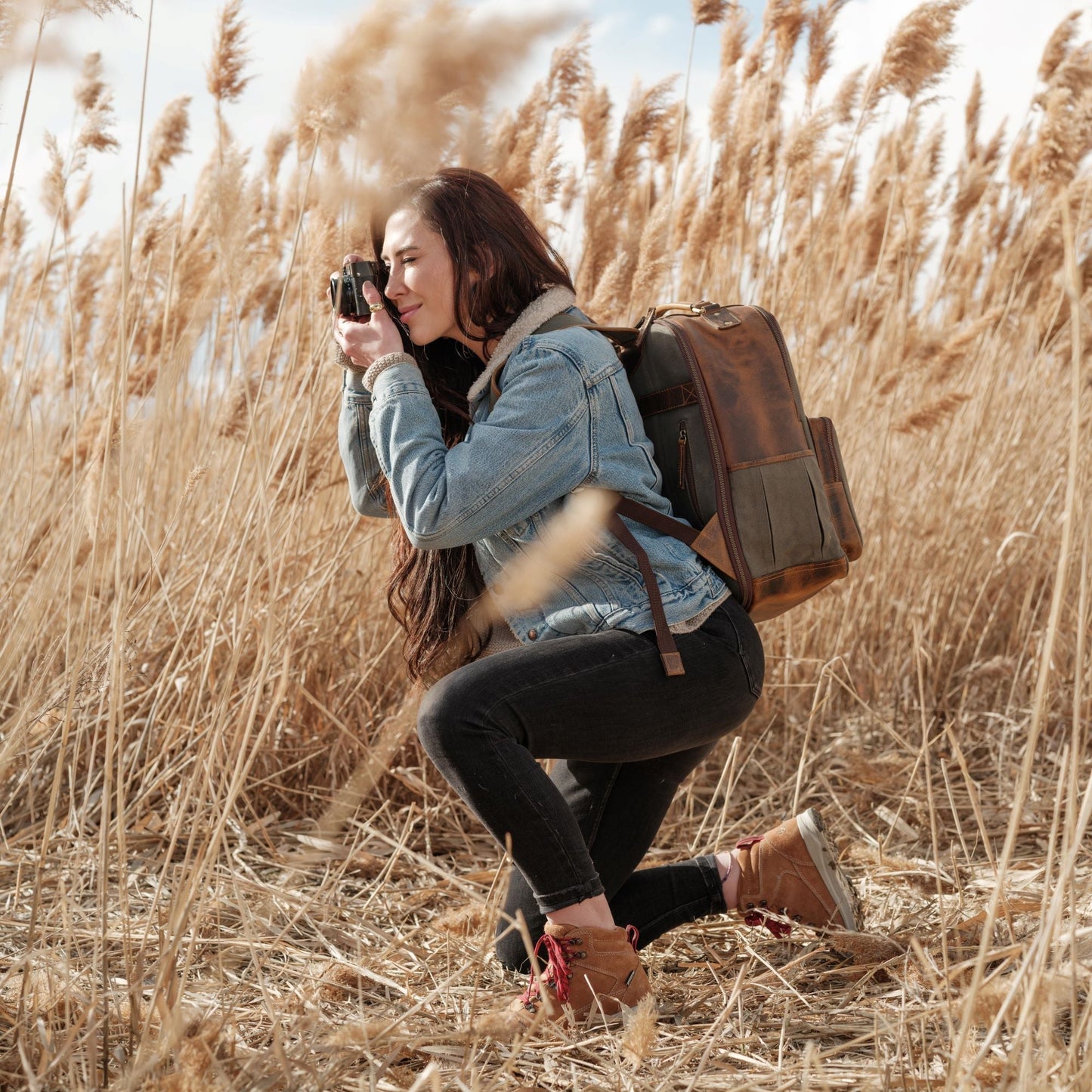 Kodiak Leather 25L Traveler Canvas Backpack