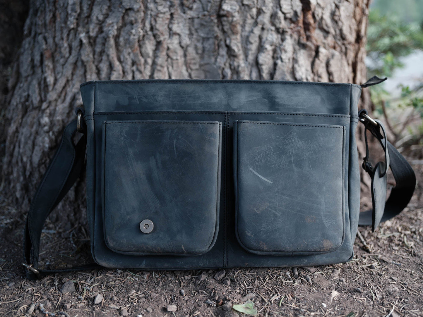 Kodiak Leather Yukon Leather Messenger (Limited Edition)