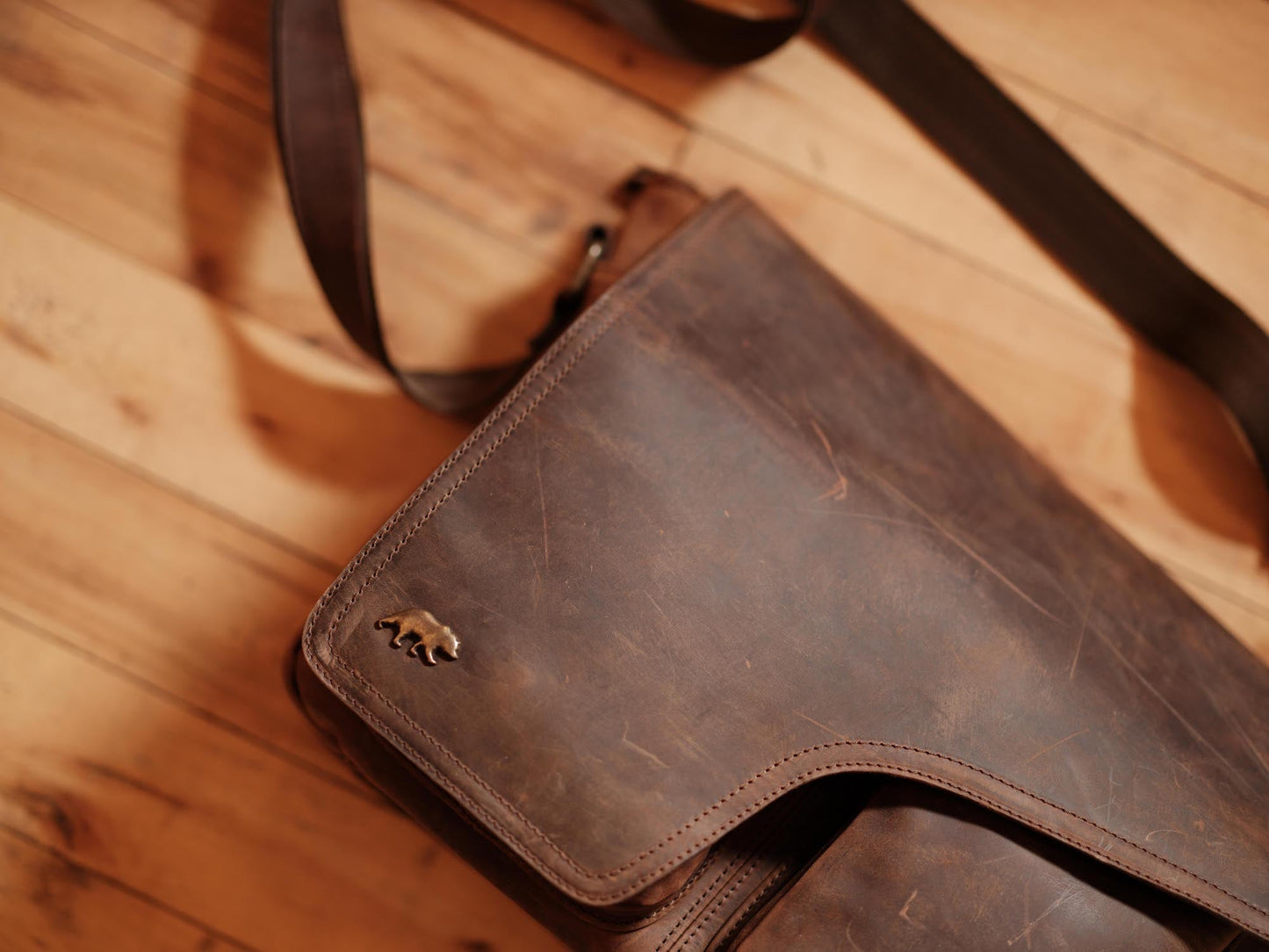Kodiak Leather Yukon Leather Messenger (Limited Edition)