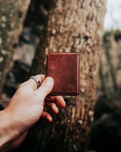 Double Oak Essentials Cloud Wallet