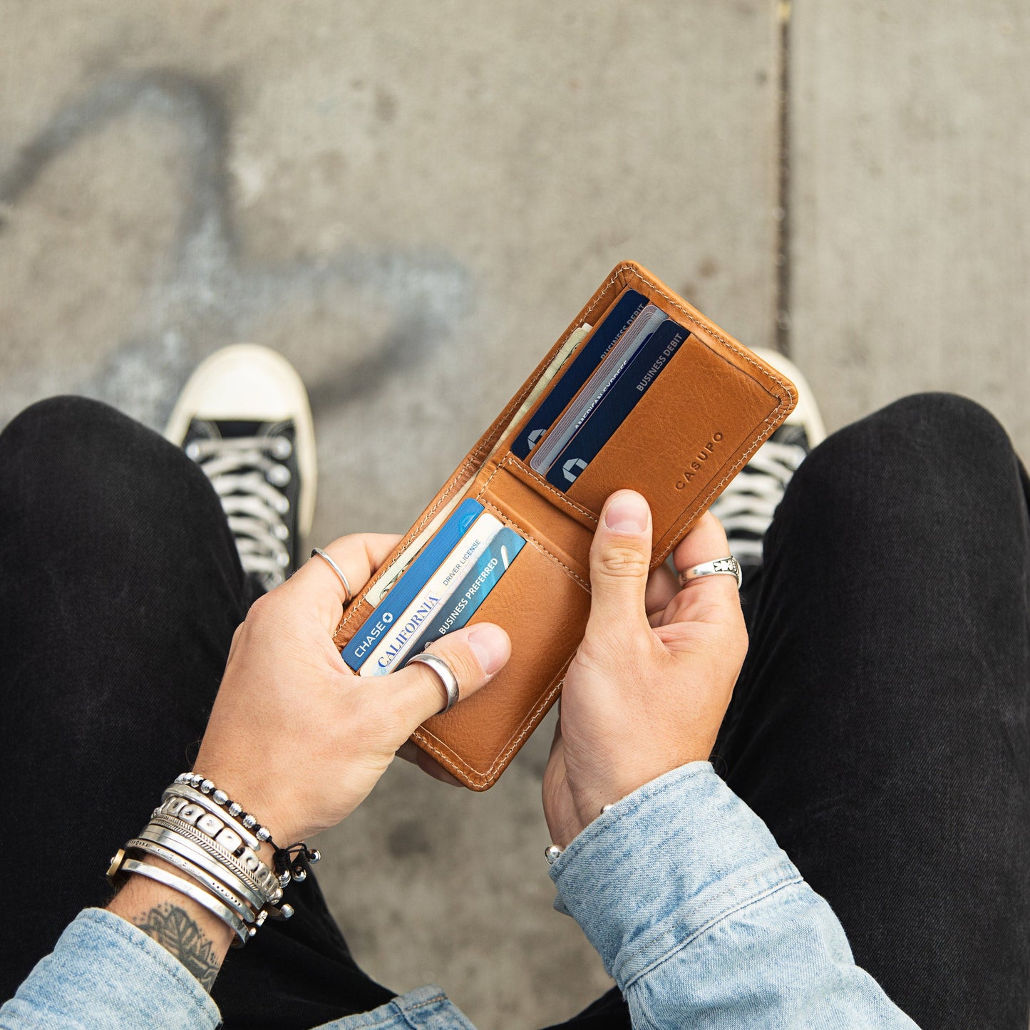 CASUPO Large Billfold Wallet with RFID protection - Chocolate