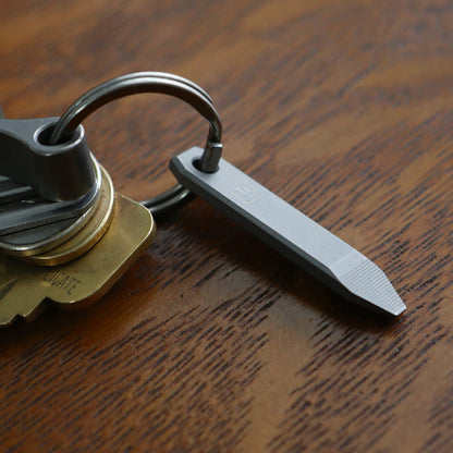 Big Idea Design Mini Titanium Pry Bar