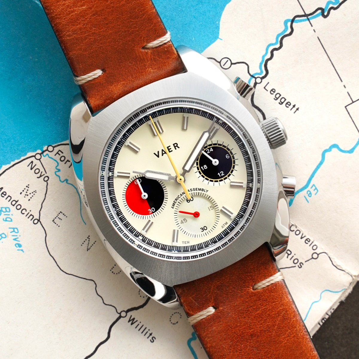 Vaer Watches R1 USA Racing Chronograph - Cream 42mm