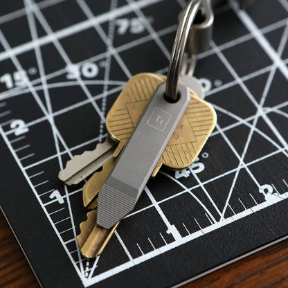 Big Idea Design Mini Titanium Pry Bar