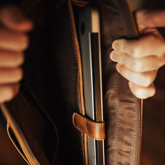 Kodiak Leather Buffalo Leather Messenger