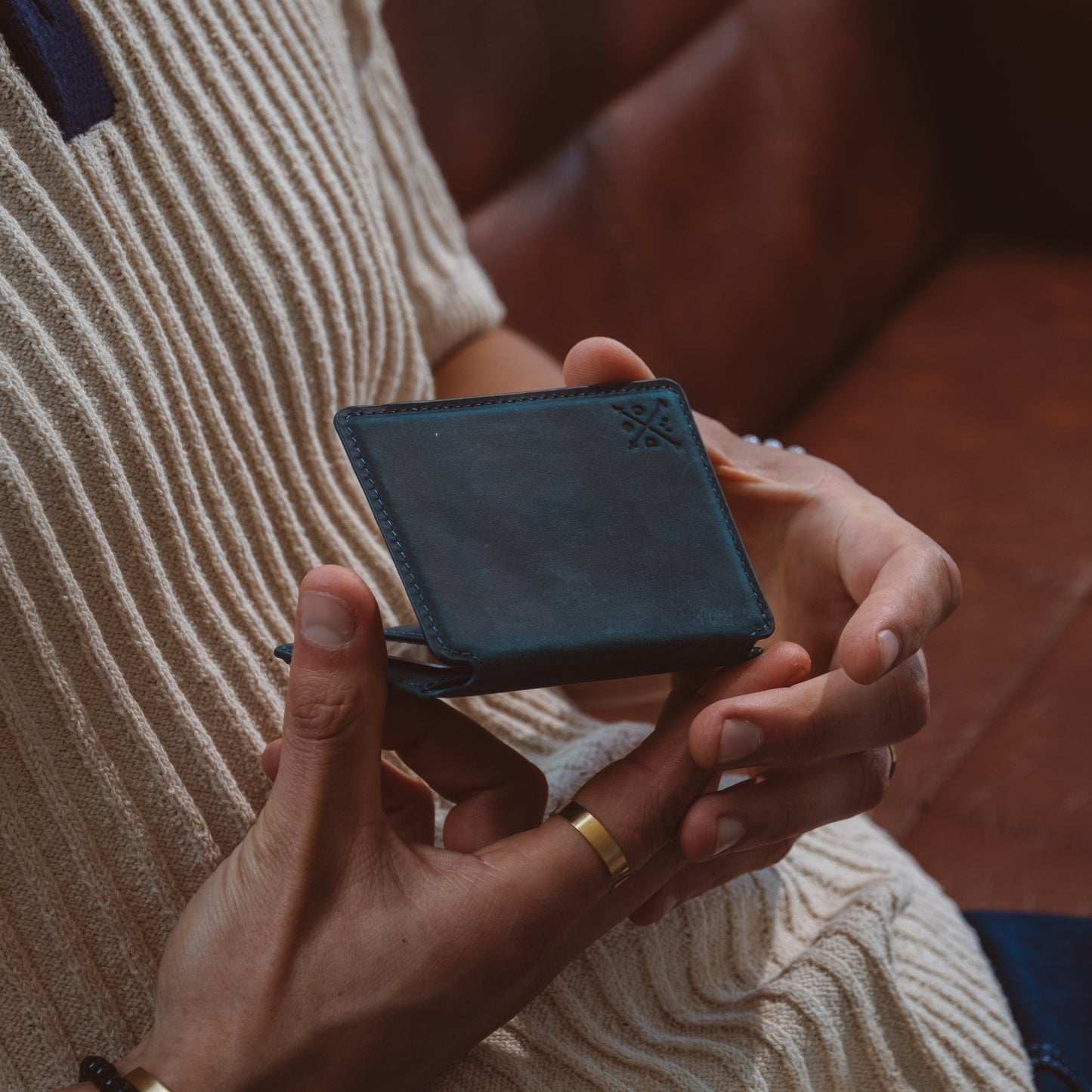 Double Oak Essentials Cloud Wallet