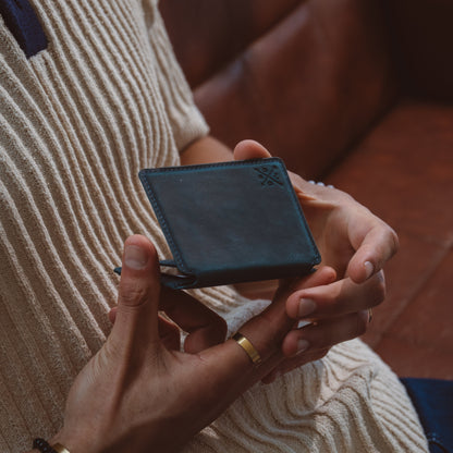 Double Oak Essentials Cloud Wallet