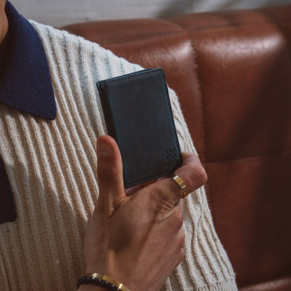 Double Oak Essentials Cloud Wallet