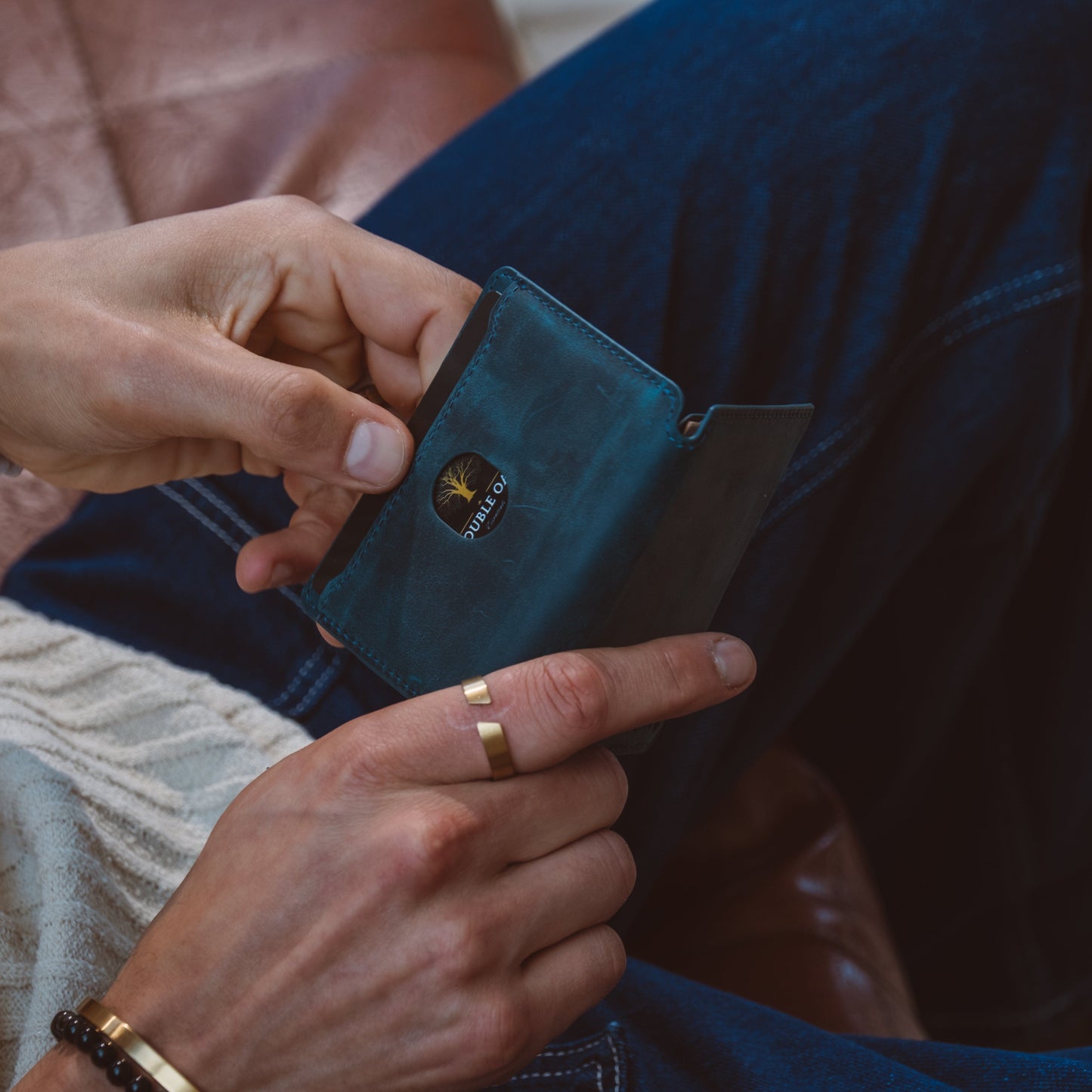 Double Oak Essentials Cloud Wallet