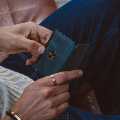 Double Oak Essentials Cloud Wallet