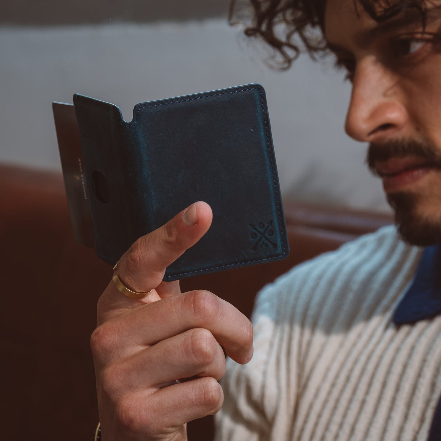 Double Oak Essentials Cloud Wallet