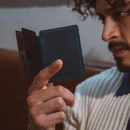 Double Oak Essentials Cloud Wallet