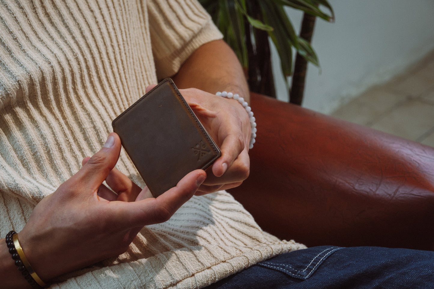 Double Oak Essentials Cloud Wallet