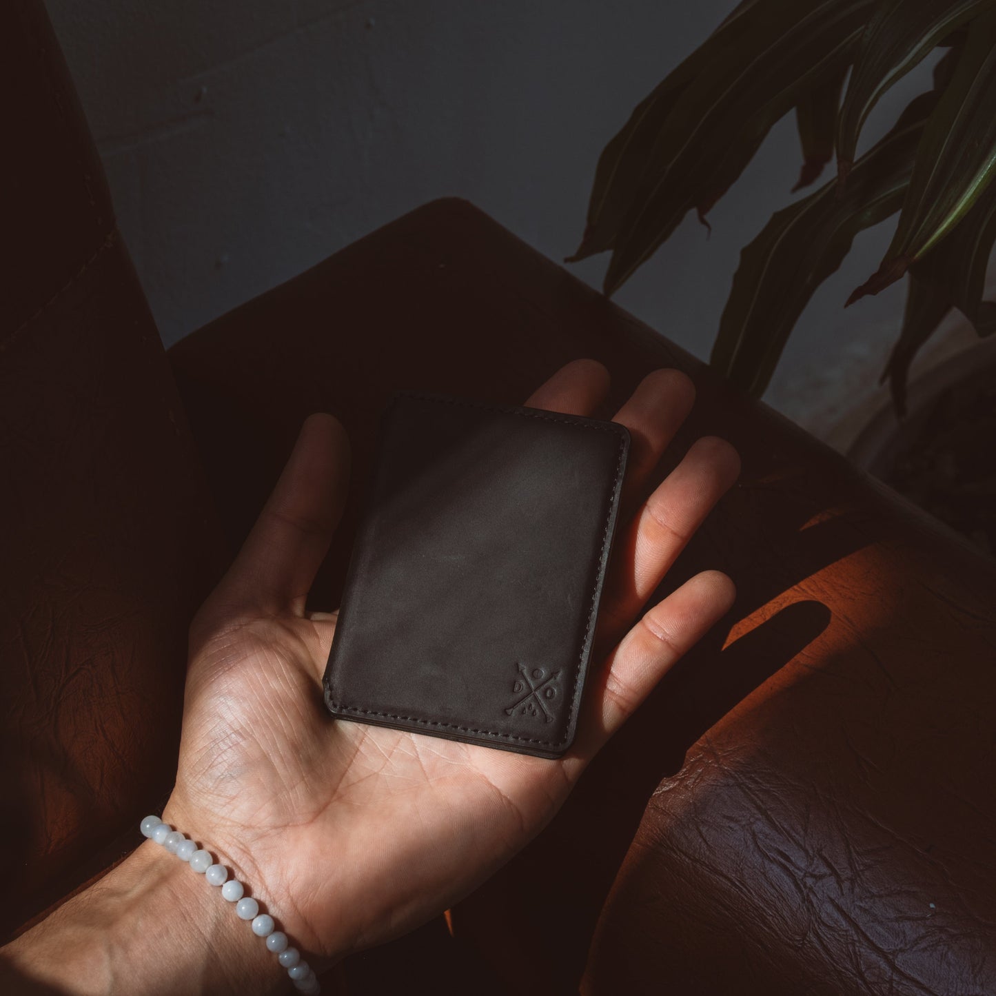 Double Oak Essentials Cloud Wallet
