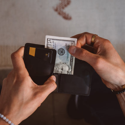 Double Oak Essentials Cloud Wallet