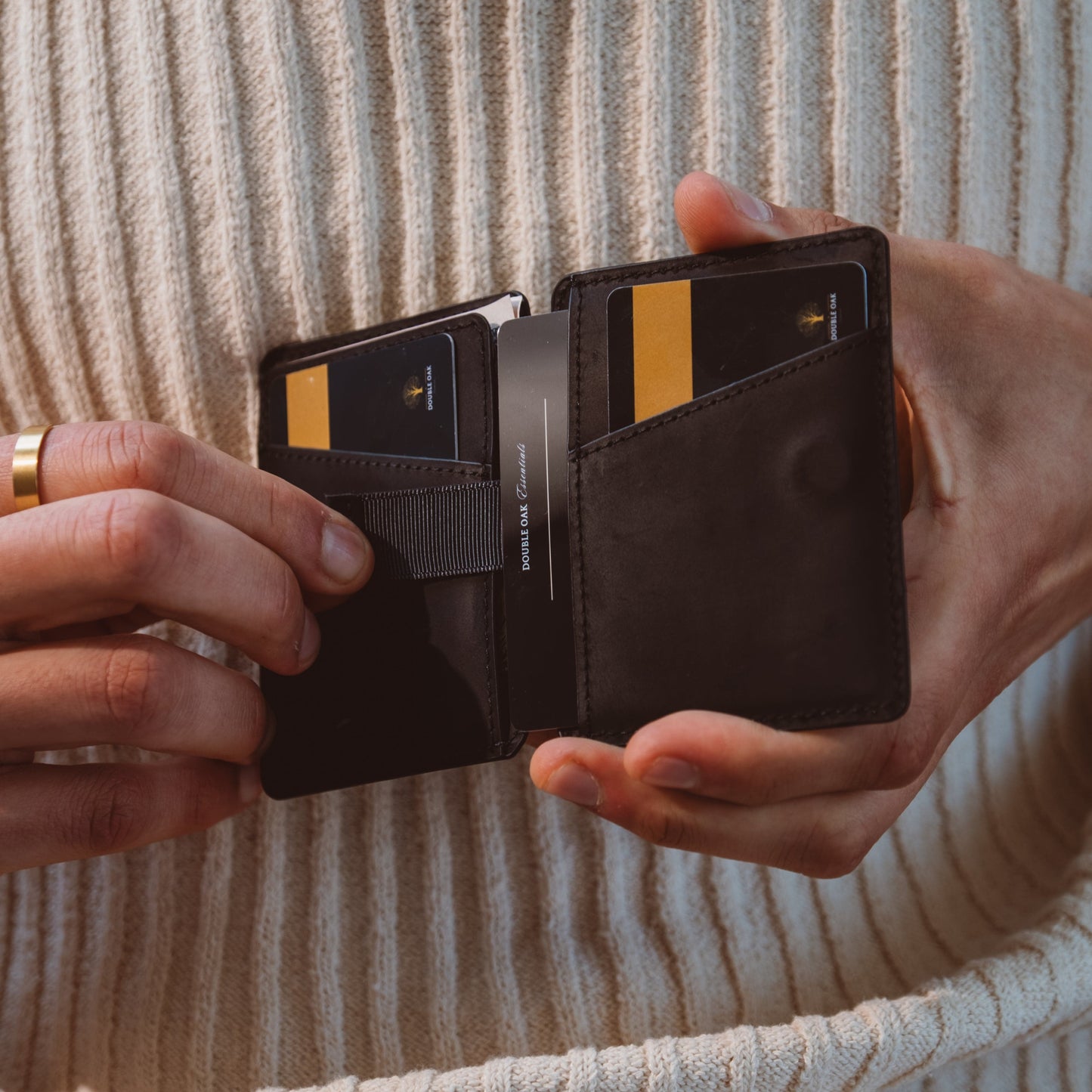 Double Oak Essentials Cloud Wallet