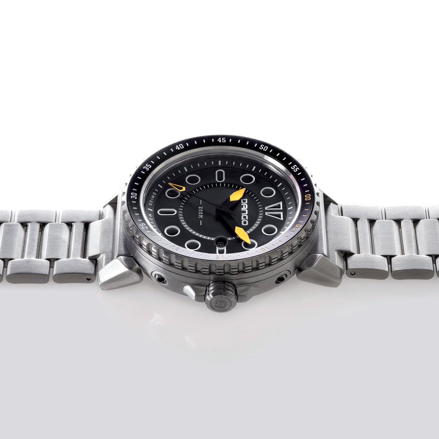 Dango Products DV-01 - Dive Watch w/ Metal Bracelet & Micro Adjustment Buckle