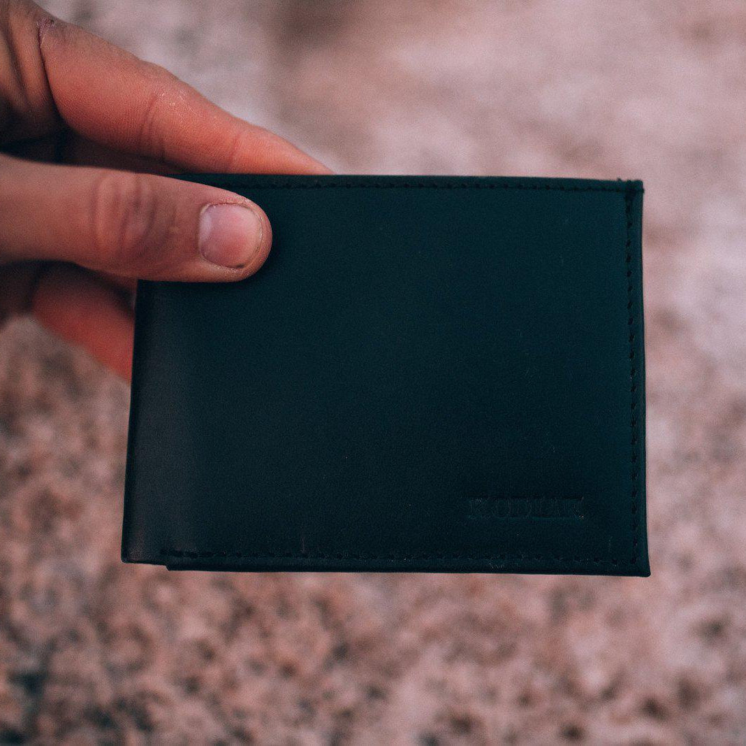 Kodiak Leather Bifold Leather Wallet