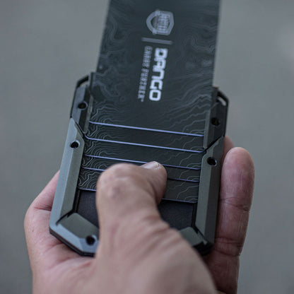 DANGO M4 MAVERICK™ RAIL WALLET