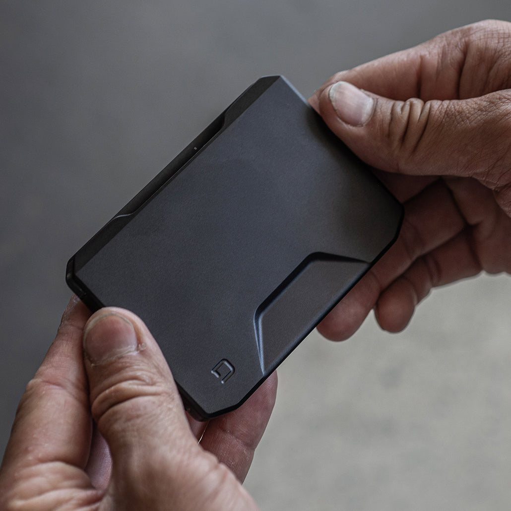 DANGO SK1 SLIDE KICK WALLET