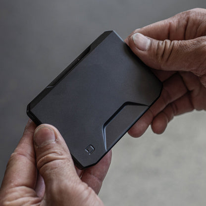DANGO SK1 SLIDE KICK WALLET