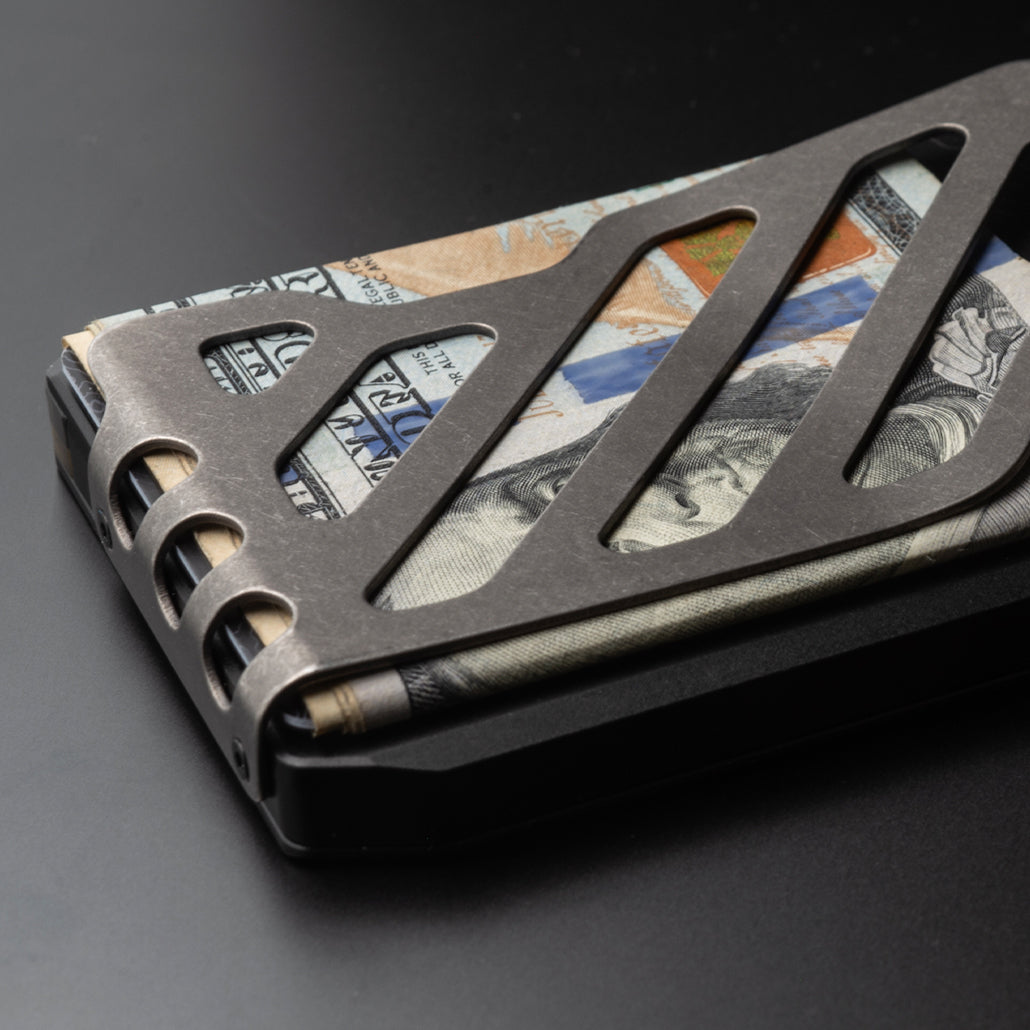 DANGO SK1 TITANIUM MONEY CLIP